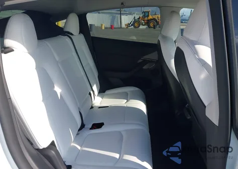 2024 Tesla Model Y Long Range Dual Motor All-Wheel Drive from USA, damaged, VIN 7SAYGAEE2RF195688